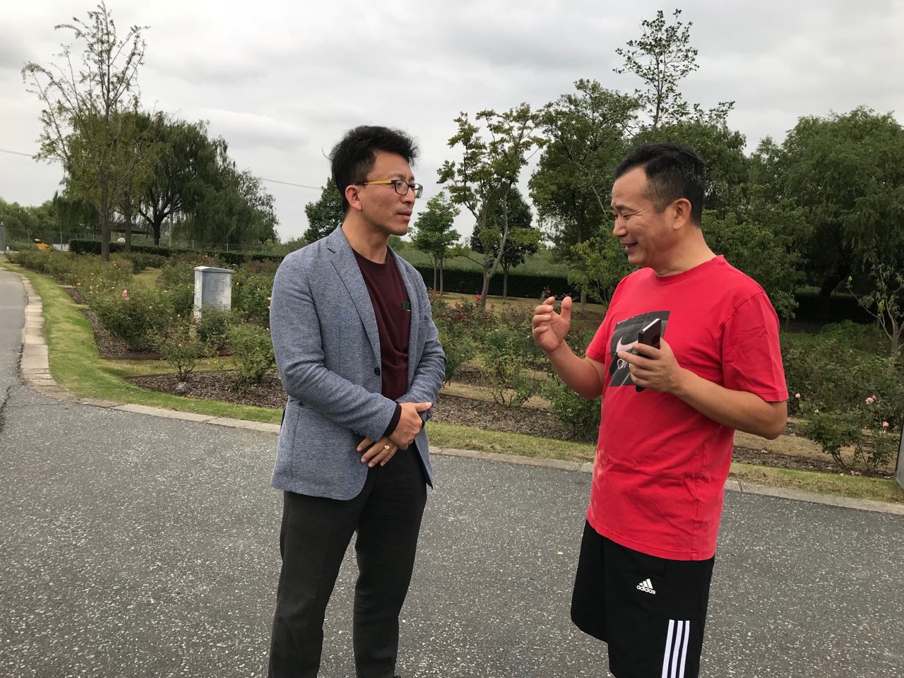 20171020 首尔大学研究人员访问辰山1.jpg