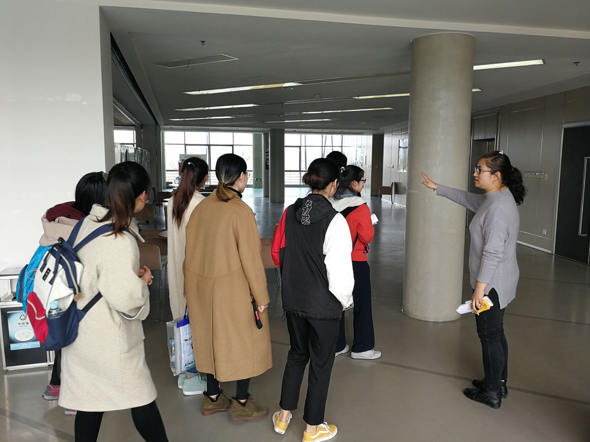 中心介绍_副本.jpg
