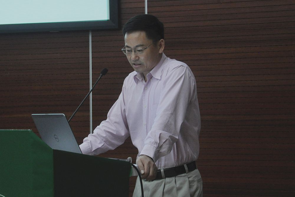 朱健康院士作报告_副本.jpg 朱健康院士作报告_副本.jpg