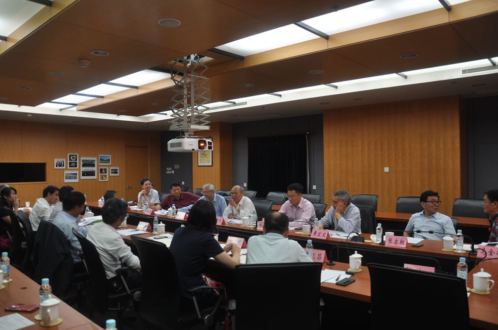学委会会议现场_副本.jpg 学委会会议现场_副本.jpg